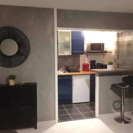 Apartment Le Memorial Apparthotel-Goodcaen 3*